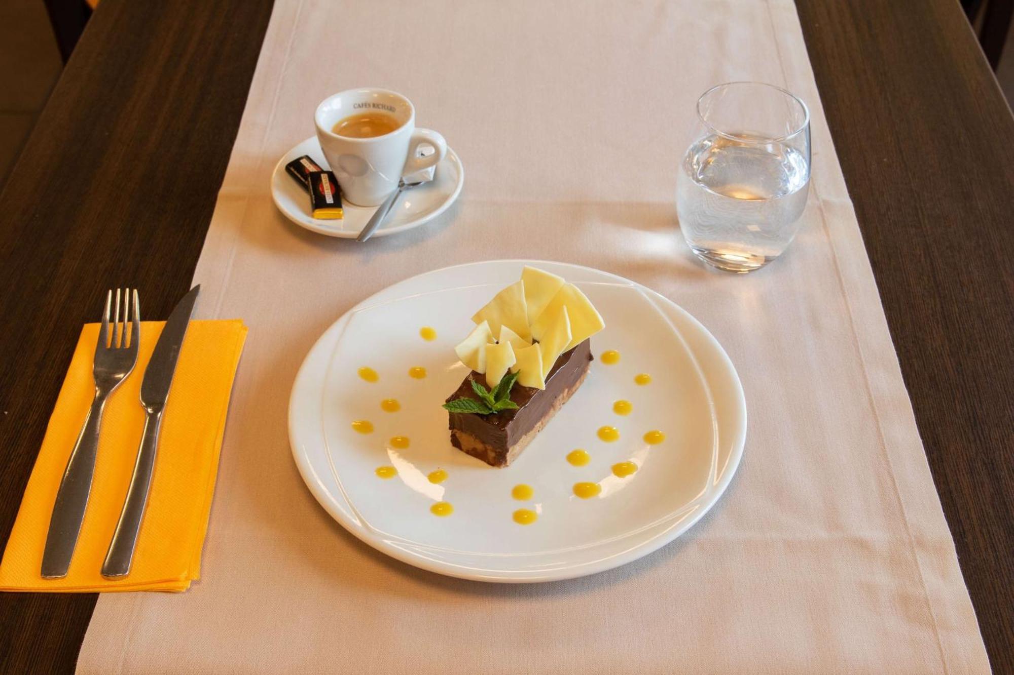 Brit Hotel Saint-Meen-Le-Grand En Broceliande 외부 사진