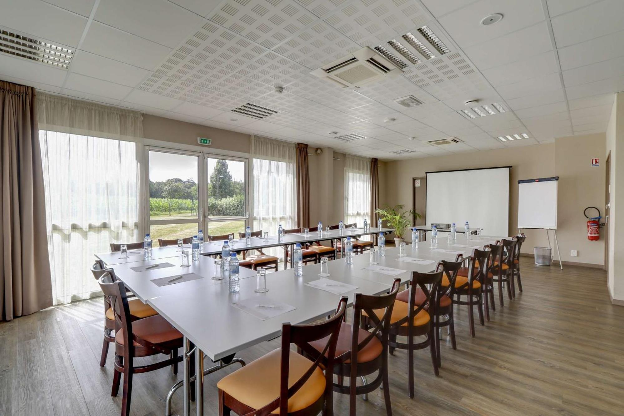 Brit Hotel Saint-Meen-Le-Grand En Broceliande 외부 사진
