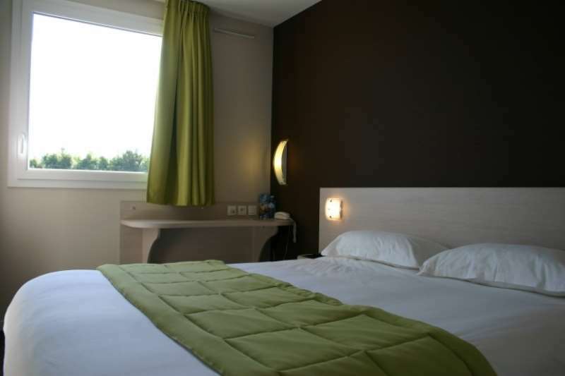 Brit Hotel Saint-Meen-Le-Grand En Broceliande 객실 사진
